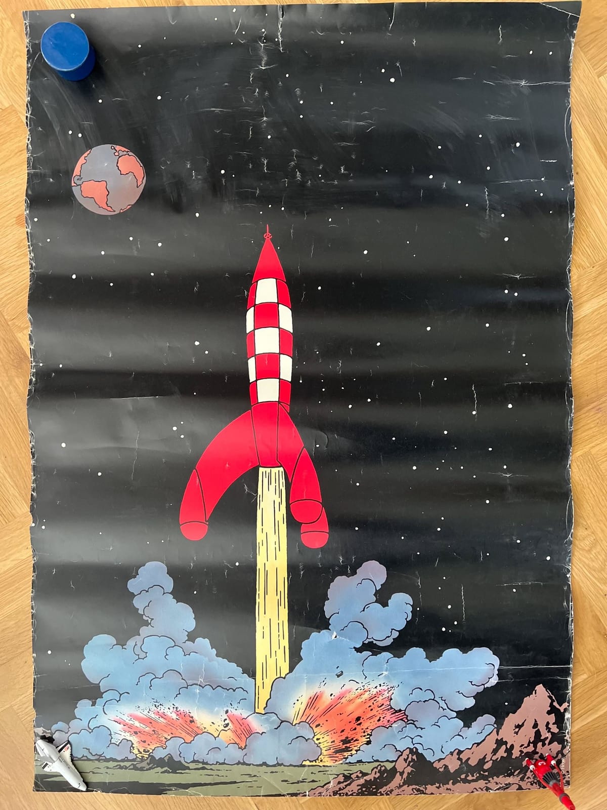 Vintage Tintin Moon Rocket Poster - Classic Hergé Destination Moon Art Print - Retro Comic Book Decor, Tintin Collectible, Tintin Rocket